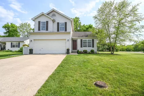 561 Hearthstone Ct, Lebanon, OH 45036