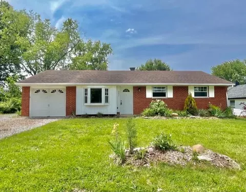 4627 Summerside Rd, Cincinnati, OH 45244