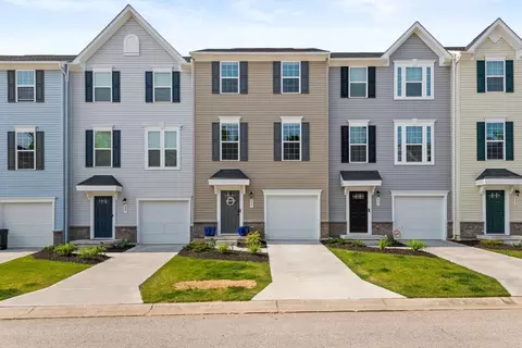 825 Blackcomb, Summerside, OH 45244