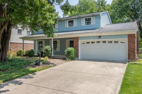 2100 Berrypatch Dr, Cincinnati, OH 45244 photo 2