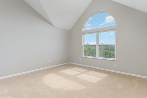 9698 Fallsridge Ct, Cincinnati, OH 45231 photo 11