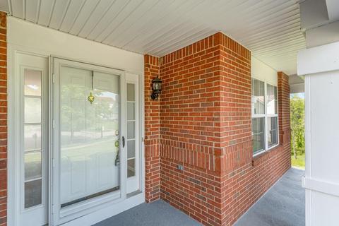 9698 Fallsridge Ct, Cincinnati, OH 45231 photo 4
