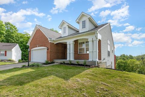 9698 Fallsridge Ct, Cincinnati, OH 45231 photo 2