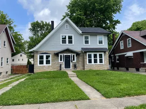 1670 Rose Pl, Cincinnati, OH 45237