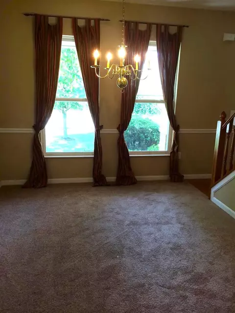 882 Anson Dr, Cincinnati, OH 45245 photo 5