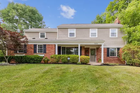 7924 Jolain Dr, Montgomery, OH 45242