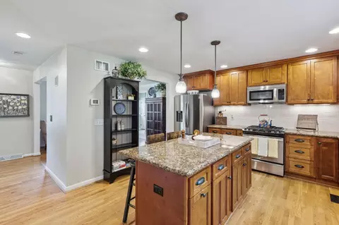 7924 Jolain Dr, Montgomery, OH 45242 photo 8