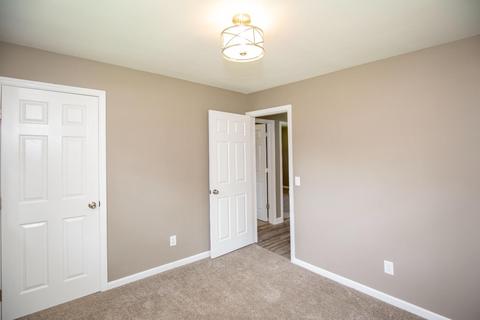 3863 Crescent Dr, Cincinnati, OH 45245 photo 17