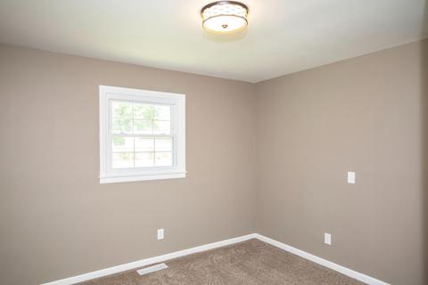 3863 Crescent Dr, Cincinnati, OH 45245 photo 12