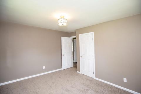 3863 Crescent Dr, Cincinnati, OH 45245 photo 15