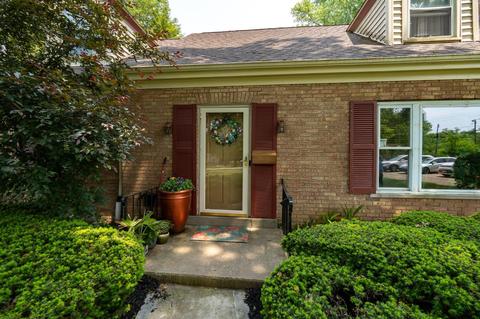 7638 View Place Dr, Cincinnati, OH 45224 photo 3