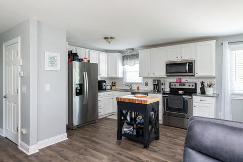 1083 Indra Ct, Forest Park, OH 45240 photo 10