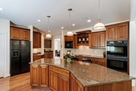 7698 Coldstream Dr, Cincinnati, OH 45255 photo 13