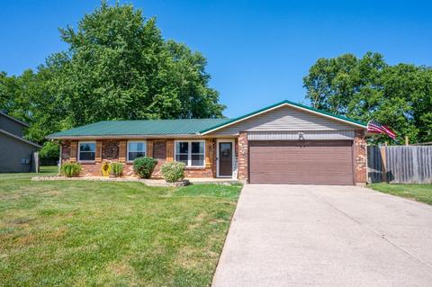 907 Marcia Dr, Trenton, OH 45067