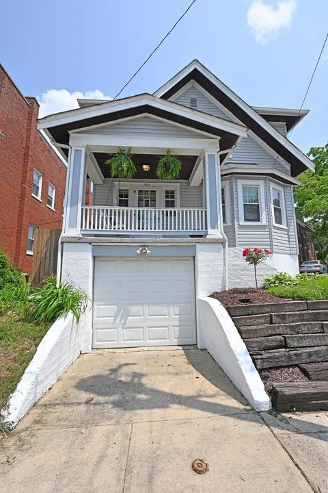 3634 Besuden, Cincinnati, OH 45208