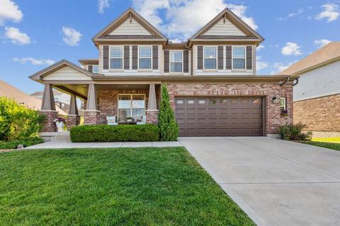 5214 Peterborough Dr, Cleves, OH 45002