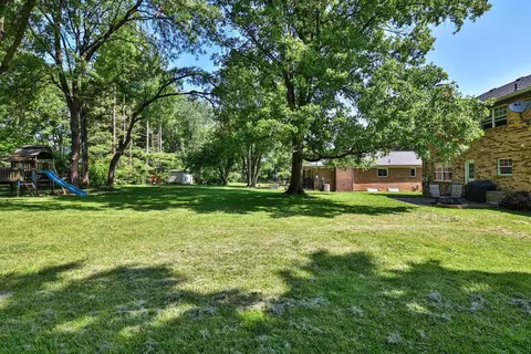 9369 Flemington Dr, Wyoming, OH 45231 photo 36