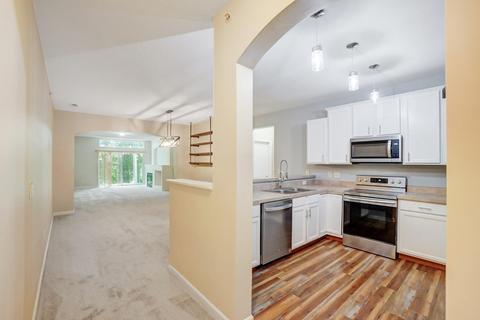 7748 Bridge Point Dr, Cincinnati, OH 45248 photo 4