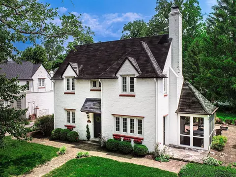 3825 Miami, Cincinnati, OH 45227