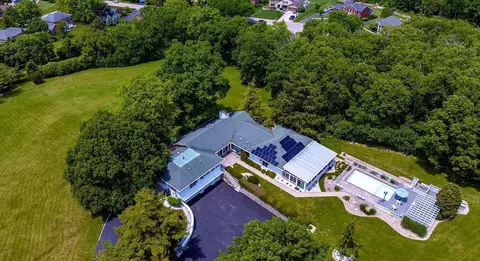 7156 Willowood Dr, West Chester, OH 45241