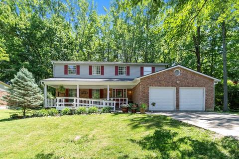 599 Woodsway Dr, Loveland, OH 45140