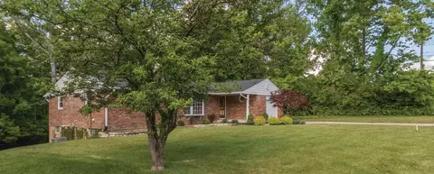 602 Melissa Dr, Oxford, OH 45056