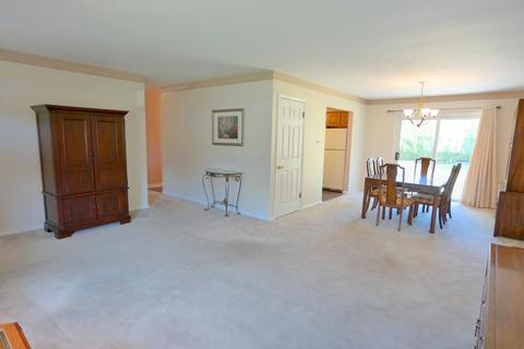 5802 Lawrence Rd, Cincinnati, OH 45248 photo 6