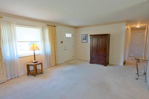 5802 Lawrence Rd, Cincinnati, OH 45248 photo 5