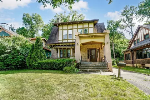 717 Mitchell Ave, Cincinnati, OH 45229