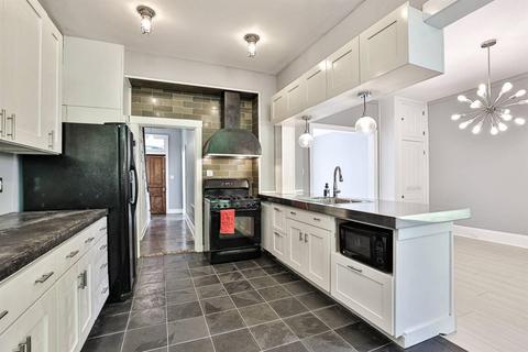 331 Collins Ave, Cincinnati, OH 45202 photo 14