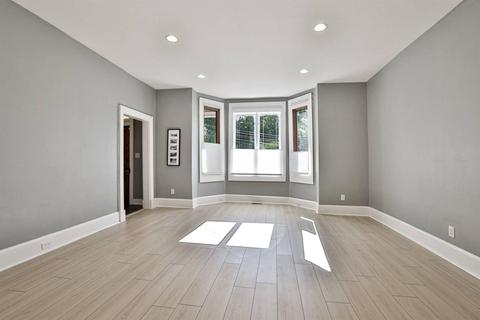 331 Collins Ave, Cincinnati, OH 45202 photo 8