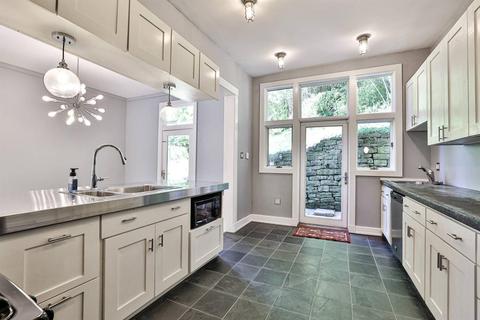 331 Collins Ave, Cincinnati, OH 45202 photo 13