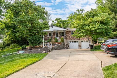 3890 Hubble Rd, Cincinnati, OH 45247