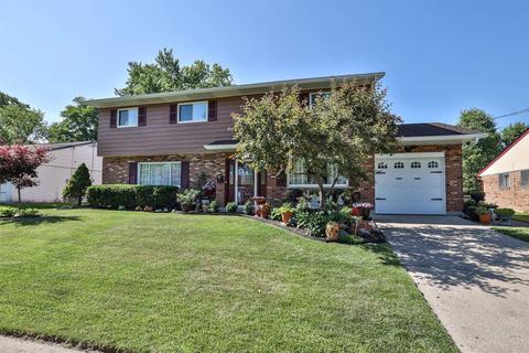 123 Silverwood Cir, Springdale, OH 45246