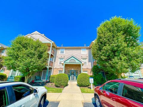 4921 Arbor Woods Ct #108, Cincinnati, OH 45248