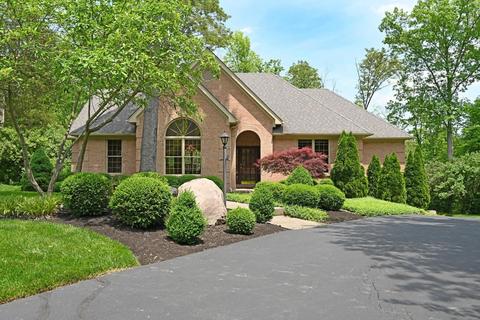 328 Whispering Pines Dr, Loveland, OH 45140