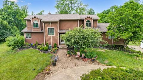 2940 Triplecrown Dr, North Bend, OH 45052