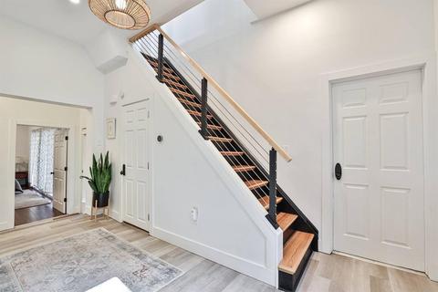 608 Conroy St, Cincinnati, OH 45214 photo 5