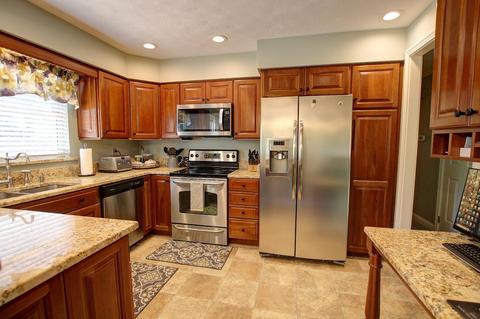1824 Windhill Ter, Cincinnati, OH 45255 photo 7