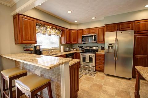 1824 Windhill Ter, Cincinnati, OH 45255 photo 6