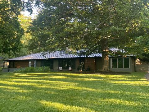 439 Hidden Valley Ln, Wyoming, OH 45215