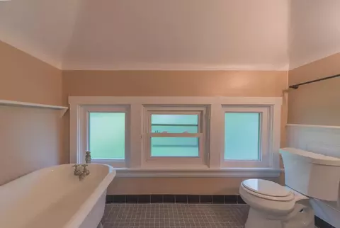 1110 Beech, Cincinnati, OH 45205 photo 12
