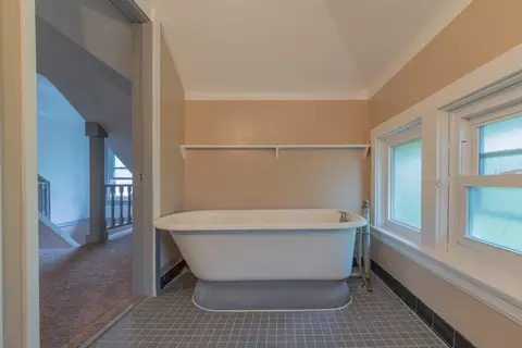 1110 Beech, Cincinnati, OH 45205 photo 11