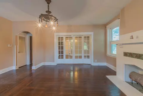 1110 Beech, Cincinnati, OH 45205 photo 5