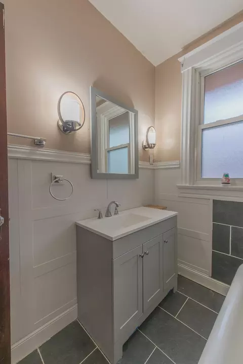1110 Beech, Cincinnati, OH 45205 photo 18