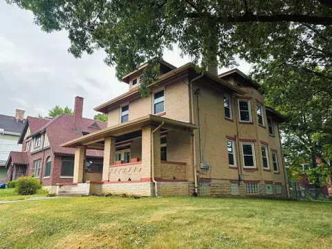 1110 Beech, Cincinnati, OH 45205 photo 2