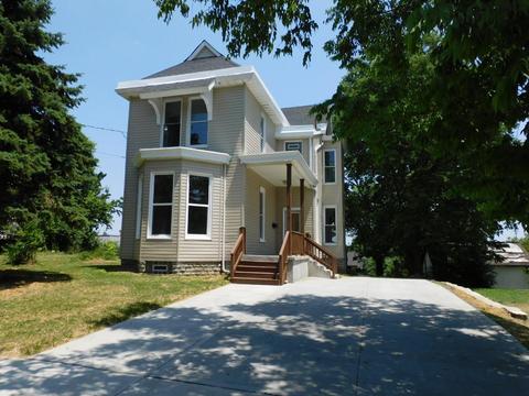 910 Summit Ave, Cincinnati, OH 45205