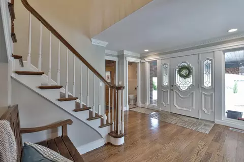 9 Trailbridge Dr, Blue Ash, OH 45241 photo 3