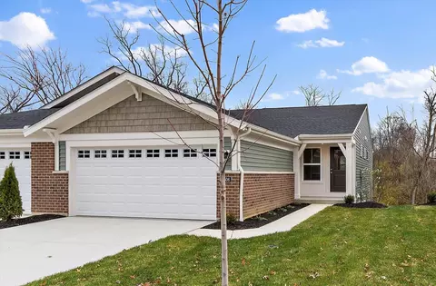 4506 Eastgate Oaks Dr, Batavia, OH 45103