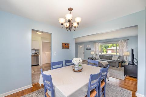 3827 Larchview Dr, Cincinnati, OH 45236 photo 8